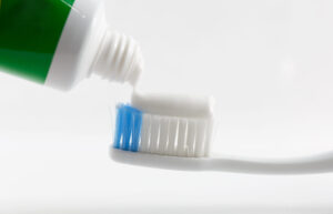 implant_toothpaste_01